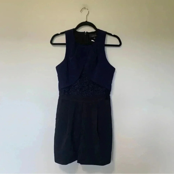 NWT  Adelyn Rae lace navy black romper - Picture 1 of 6